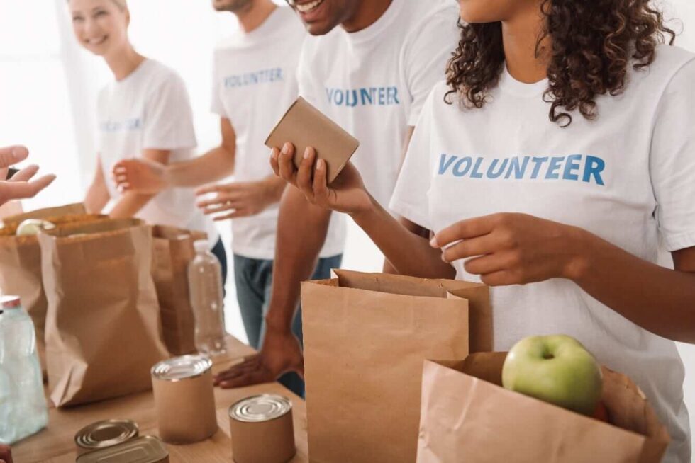 Volunteers distributing aid at the center